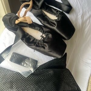 Bloch Black Ballet Pointe Shoes for Kids